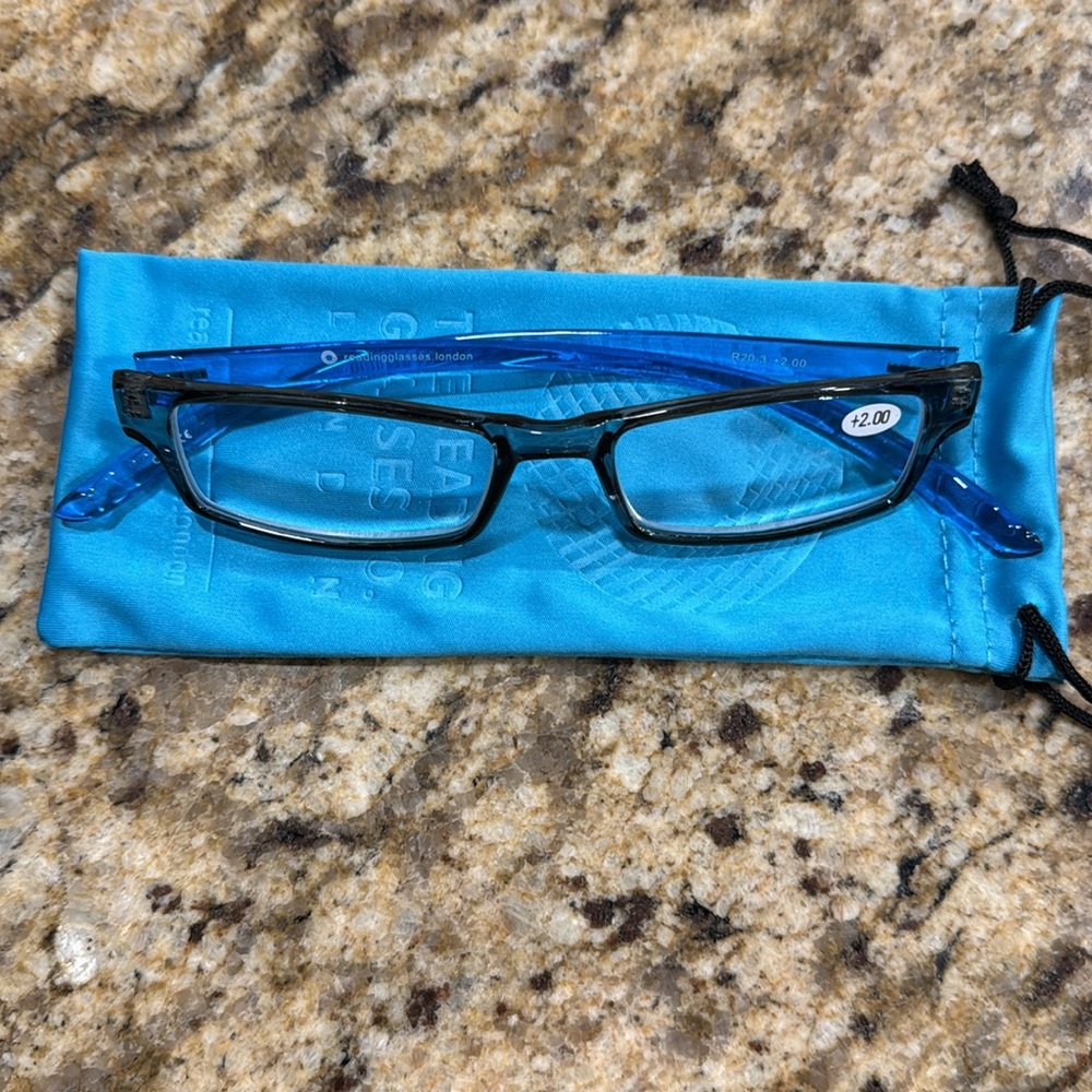 NWT Reading glasses